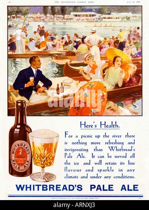 Publicité pour la navigation de plaisance Whitbread Pale Ale en bouteille dans leur campagne 1933 haut de gamme Banque D'Images