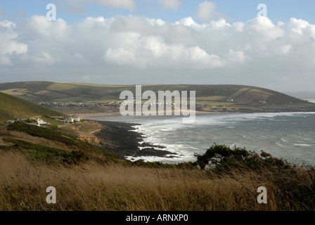 Une vue de la baie de Croyde chemin côtier du sud-ouest dans le Nord du Devon de Baggy Point.L'Angleterre. Banque D'Images