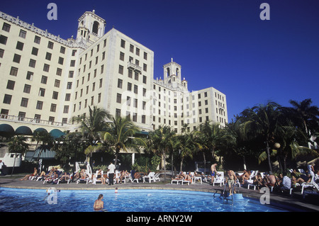 Cuba, La Havane - Hôtel Nationale - à partir de l'arrière avec piscine Banque D'Images