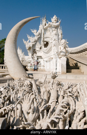 Un nouveau temple bouddhique Wat Rong Khun Chiang Rai dans le Nord de la Thaïlande Banque D'Images