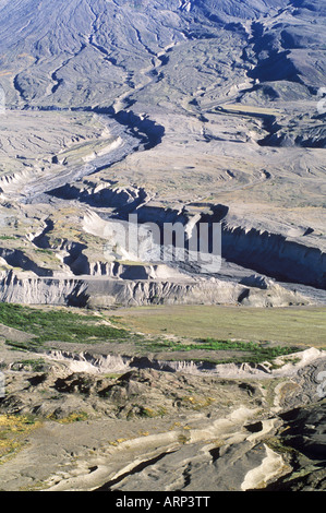 USA, l'État de Washington, le Mont St Helens, gros plan de la pente de Mt. Saint Helens montrant le chemin d'écoulement de lave. Banque D'Images