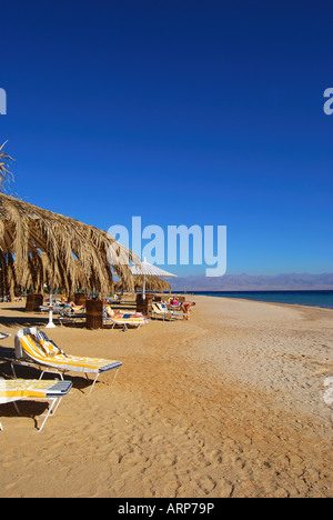 Hilton Nuweiba Coral Resort beach, Nuweiba, péninsule du Sinaï, Égypte Banque D'Images