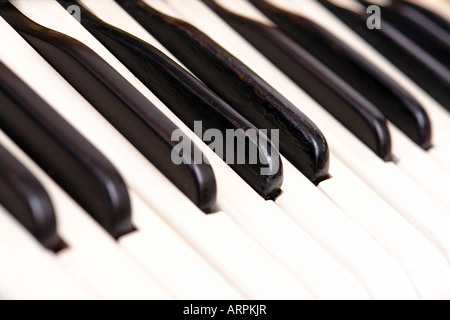 Gros plan du vieux clavier accordéon Banque D'Images