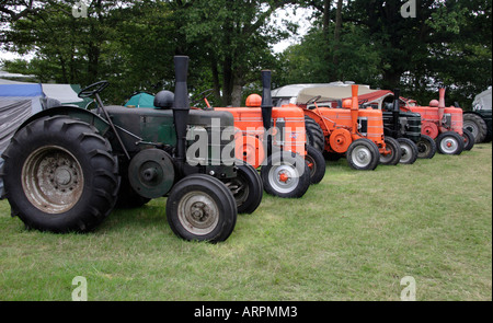 Field Marshall, les tracteurs à vapeur Rudgwick & Country Show 2006 Banque D'Images