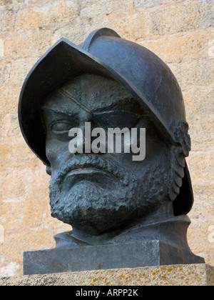 Trujillo, Estrémadure, Espagne. Buste de Francisco de Orellana, un explorateur du 16ème siècle et originaire de Trujillo. Banque D'Images