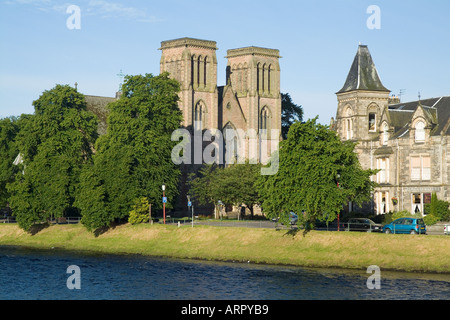 INVERNESS INVERNESSSHIRE dh Cathédrale Cathédrale St Andrews River Ness Banque D'Images