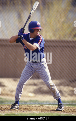 Au bâton de baseball en action Banque D'Images