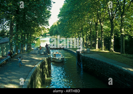 Système de blocage sur le Canal du Midi, Aude, France Banque D'Images