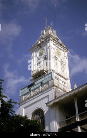 La tour de l'horloge de la maison des merveilles ou Beit el Ajaib dans la ville de pierre de Zanzibar Tanzanie Afrique de l'Est Banque D'Images