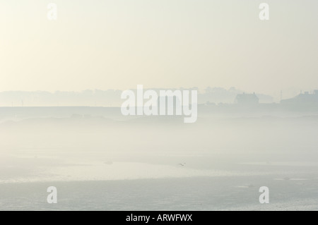 Ballywalter dans la brume le comté de Down en Irlande du Nord Banque D'Images