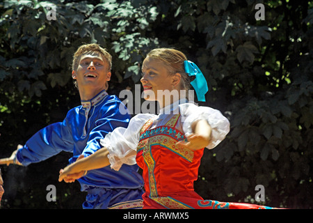 Les danseurs folkloriques russes dans Bankia, Bulgarie Banque D'Images