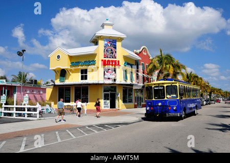 Shopping souvenirs circuit touristique tourisme cadeaux Ft Myers Beach FL Floride Etats-Unis United States Banque D'Images