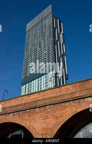 Beetham Tower dans le centre de Manchester au Royaume-Uni. Il s'agit d'un bâtiment à utilisation multiple et est le plus haut de Manchester. Banque D'Images