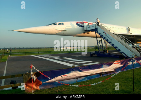 Avion Concorde supersonic anglofrench airways avion de ligne aérienne livrée aviation transport rapide de luxe désuet en aile delta Banque D'Images