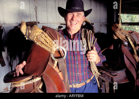 Portrait de Billy Paris, un éminent paniolo (cowboy) et ancien gérant d'Puuwaawaa Ranch, Kona, Big Island Banque D'Images