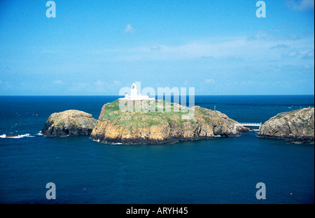 Phare de Strumble Head, près du Pembrokshire Coast Path Banque D'Images