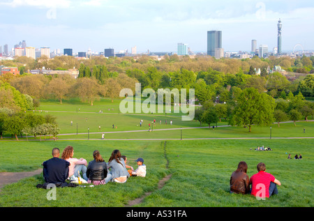 Vue sur Londres au Royaume-Uni du haut de Primrose Hill Banque D'Images