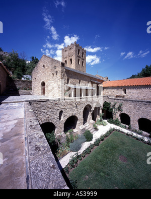 Villefranche-de-Conflent, Abtei, Kreuzgang mit Unter- und Oberkirche Banque D'Images