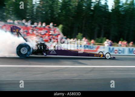Dragster épuiser avant une course Banque D'Images
