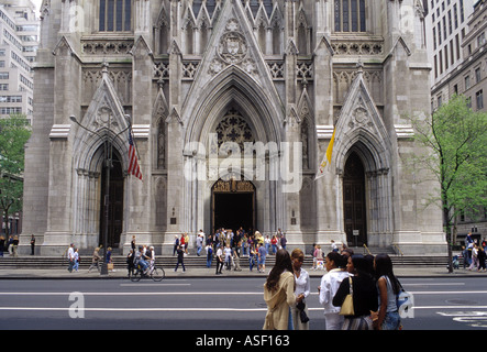 La Cathédrale Saint Patrick sur la Cinquième Avenue à New York City Banque D'Images