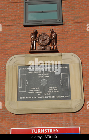 Crash Munich plaque Old Trafford Manchester United Banque D'Images