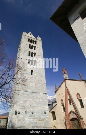 L'Europe, Italie, Val d'Aoste, Aoste : chiesa di Sant'Orso Église (10ème siècle) / Hiver Banque D'Images