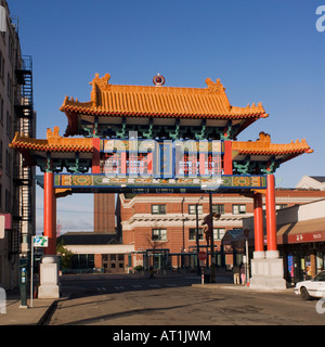 Chinese Gate à l'entrée du quartier chinois de Seattle Seattle Washington State USA Banque D'Images