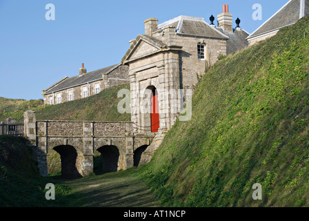 Falmouth, Cornwall, UK. L'entrée dans les douves du château de Pendennis Banque D'Images