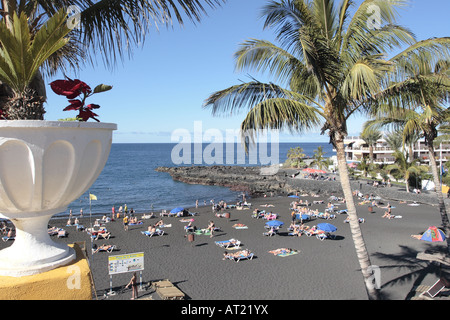 La plage de Playa de La Arena à Santiago del Teide Tenerife Espagne Banque D'Images