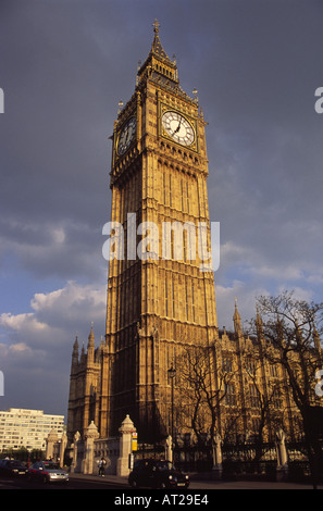 L'horloge Big Ben et les chambres du Parlement Westminster London UK Banque D'Images