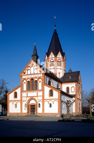 Sinzig, église paroissiale Saint Peter, Blick von Westen Banque D'Images