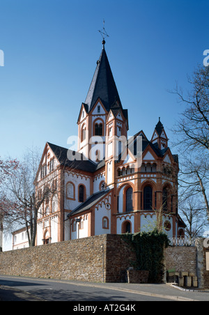 Sinzig, église paroissiale Saint Peter, Blick von Südosten Banque D'Images