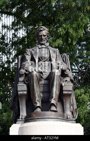 Statue d'Abraham Lincoln dans le Grant Park de Chicago. Banque D'Images