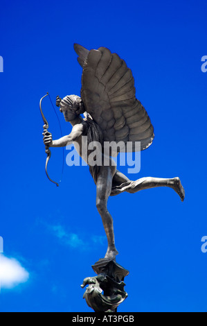 Statue d'eros de Piccadilly Circus London England uk journée ensoleillée journée Banque D'Images