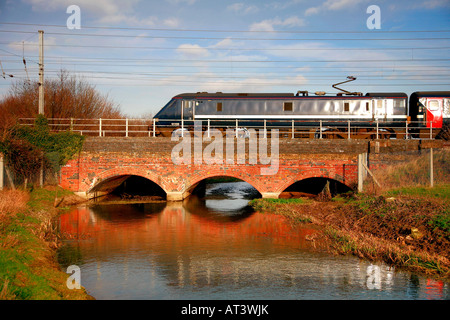 91108 National Express train électrique TVH UK Angleterre Lincolnshire Tallington Banque D'Images