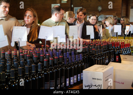 Pindar Vineyards à Peconic sur Long Island New York Etats-unis. Achats de vins visiteurs Banque D'Images