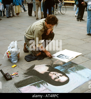 Chaussée de Chester Cheshire UK artiste créant mona lisa Banque D'Images