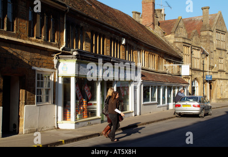 Le centre-ville historique de Sherborne Dorset Angleterre Ouest Boutiques Banque D'Images