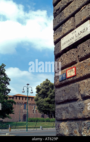 Adresse rue de Milan, près de Castello Sforzesco Banque D'Images