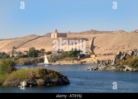 Mausolée de l'Aga Khan sur les rives du fleuve Nil à Assouan en Egypte Banque D'Images