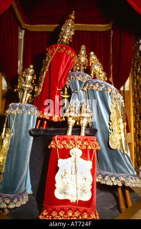 West London Synagogue Torah Scrolls dans arche Banque D'Images