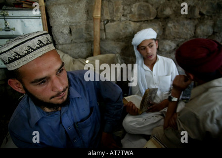 Le Pakistan madrasah sont de reproduction pour l'extrémisme musulman. Certains étudiants rejoindre les talibans en Afghanistan. Banque D'Images