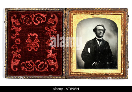 A Victorian 1850 Daguerréotype photo d'un homme dans son étui Banque D'Images