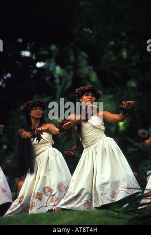 Lot Prince festival hula performance à Moanalua gardens, Oahu Banque D'Images