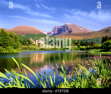 GB - Ecosse : Mountain Inn & Ben Nevis Banque D'Images