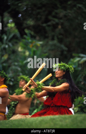 Lot Prince festival hula performance à Moanalua gardens, Oahu Banque D'Images