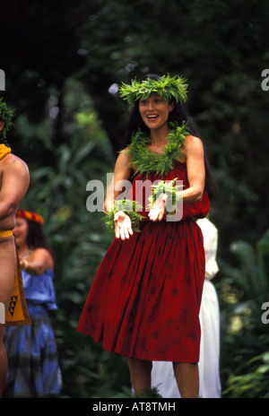 Lot Prince festival hula performance à Moanalua gardens, Oahu Banque D'Images