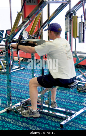 Activités en famille à bord du navire de croisière Carnival Fantasy de Port Canaveral en Floride, pour les Bahamas Banque D'Images