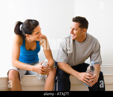 Portrait of young adult woman and man wearing active wear Banque D'Images