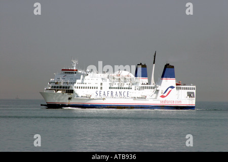 Ferry canal entrant Dover Harbour Banque D'Images